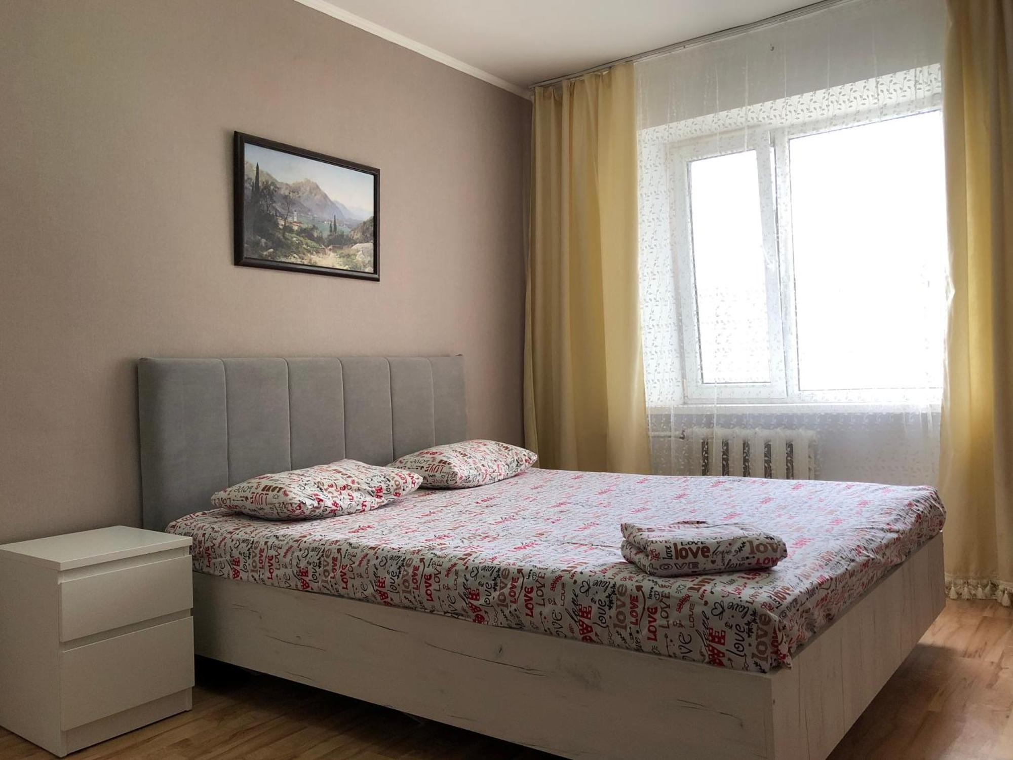Просторная 2Комн Квартира На Школьнике Oral Exterior foto